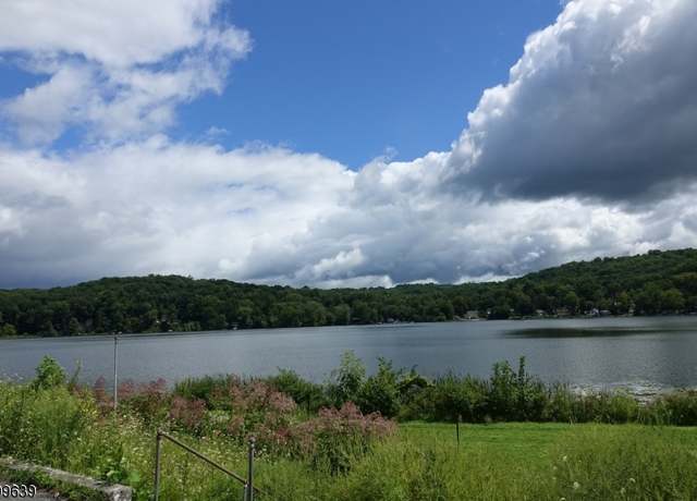 Property at 142 Lakeside Dr, Liberty Twp., NJ 07823-3149, 3 beds, 1 bath