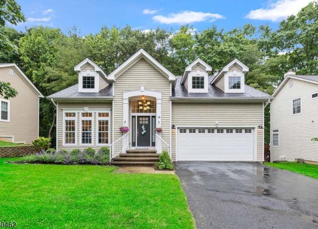 Property at 18 Hartley Ln, Bernards Twp., NJ 07920-3707, 4 beds, 4 baths