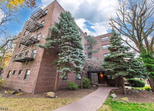 Property at 410 Park Place, 4E #4, Fort Lee Boro, NJ 07024-3713, 1 bed, 1 bath