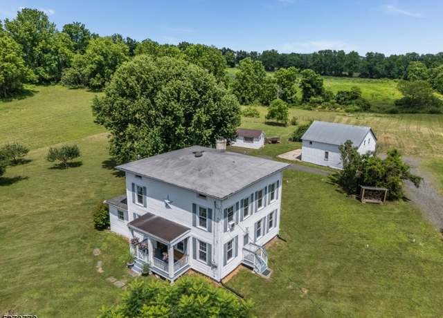 Property at 79 Shurts Rd, Franklin Twp., NJ 08827-4525, 3 beds, 2 baths