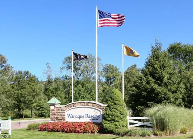 Property at 6303 Warrens Way #303, Wanaque Boro, NJ 07465-1658, 2 beds, 2 baths
