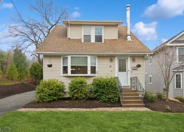 Property at 84 Pine St, Verona Twp., NJ 07044-1346, 4 beds, 3.5 baths