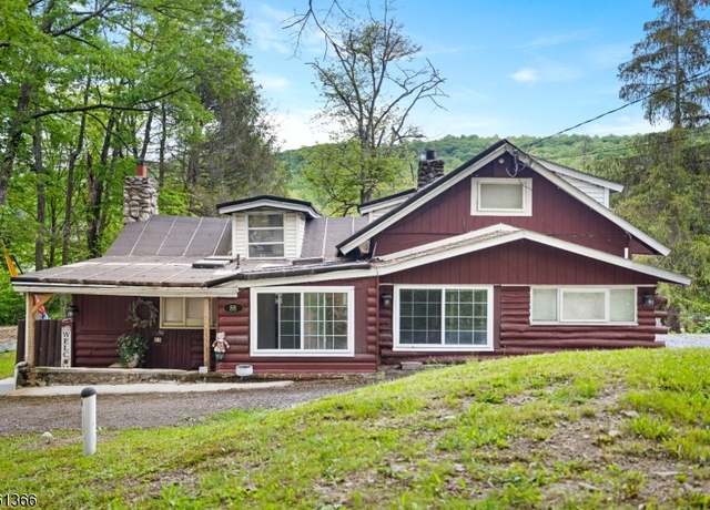 Property at 88 Lakeside Dr, Vernon Twp., NJ 07461-4396, 3 beds, 2 baths