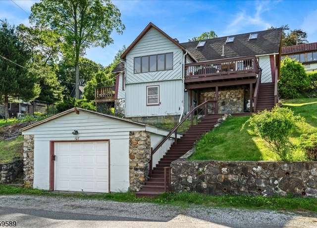 Property at 107 Springbrook Trl, Sparta Twp., NJ 07871-2129, 3 beds, 2 baths