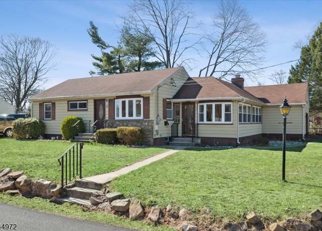 Property at 11 Chesler Sq, Roxbury Twp., NJ 07876-1701, 3 beds, 2 baths
