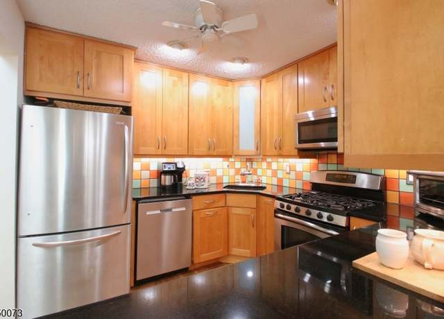 Property at 21 Crabapple Ln, Franklin Twp., NJ 08823-1407, 2 beds, 2 baths