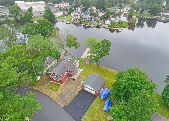 Property at 7 Winona Trl, Jefferson Twp., NJ 07849-1013, 3 beds, 3.5 baths