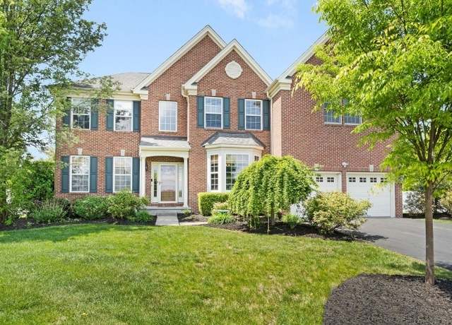 Property at 8 Cottonwood Ct, Clinton Twp., NJ 08809, 5 beds, 3.5 baths