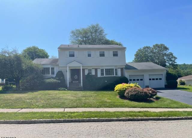 Property at 5 Edor Ln, Roxbury Twp., NJ 07876-1805, 4 beds, 2.5 baths