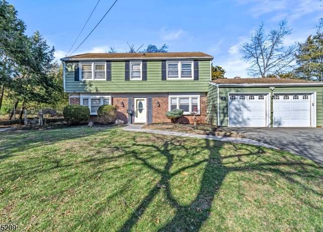 Property at 6 Chandler Rd, Franklin Twp., NJ 08873-2201, 4 beds, 2.5 baths