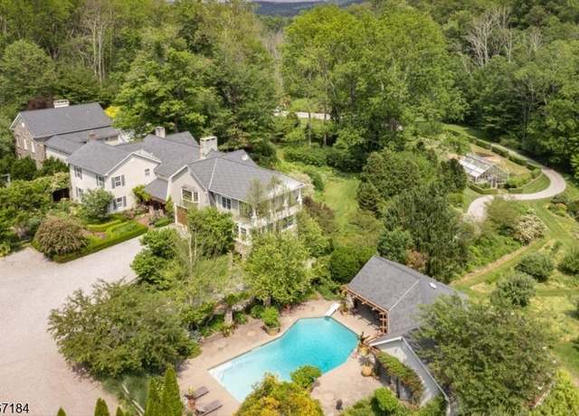 Property at 936 Dove Island Rd, Stillwater Twp., NJ 07860-4512, 5 beds, 6.5 baths