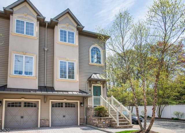 Property at 1 Glen Rock Sq #1, Glen Rock Boro, NJ 07452-1728, 2 beds, 2.5 baths