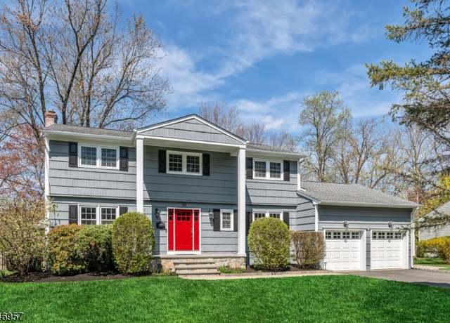 Property at 20 Bromleigh Way, Morris Twp., NJ 07950-1642, 4 beds, 2.5 baths