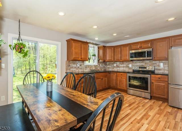 Property at 88 Crescent Dr, Hampton Twp., NJ 07860-6724, 4 beds, 2 baths