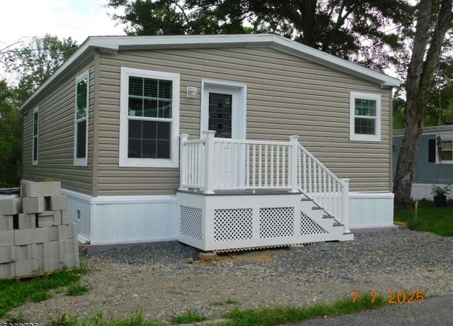 Property at 78 Back St, Oxford Twp., NJ 07863-3270, 2 beds, 2 baths