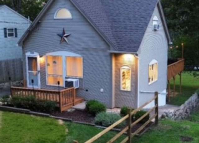 Property at 326 Elmira Trl, Hopatcong Boro, NJ 07843-1110, 3 beds, 1.5 baths