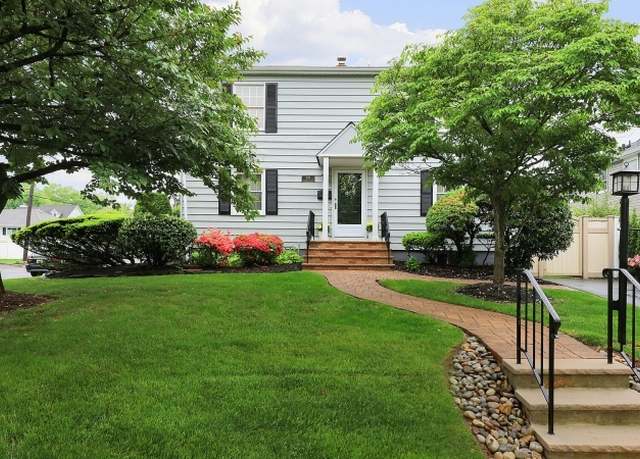 Property at 1036 Columbus Ave, Westfield Town, NJ 07090-1620, 4 beds, 2 baths