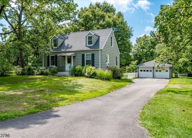 Property at 596 Elizabeth Ave, Somerset, NJ 08873-5206, 3 beds, 1 bath