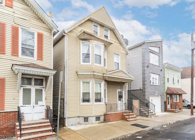 Property at 19 Komorn St, Newark City, NJ 07105-5327, 4 beds, 3 baths