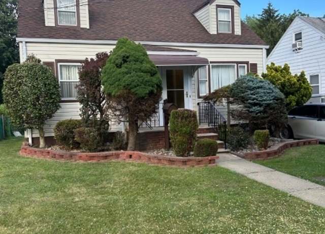 Property at 2253 Vauxhall Rd, Union Twp., NJ 07083-5812, 3 beds, 3 baths