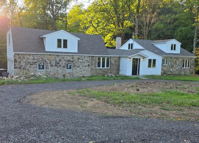 Property at 526 Charlestown Rd, Bethlehem Twp., NJ 08827-2540, 2 beds, 3 baths
