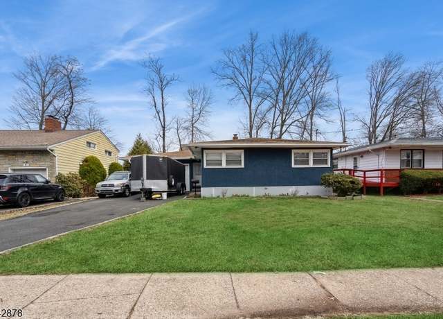 Property at 221 Douglas Rd, Roselle Boro, NJ 07203-3027, 3 beds, 3 baths