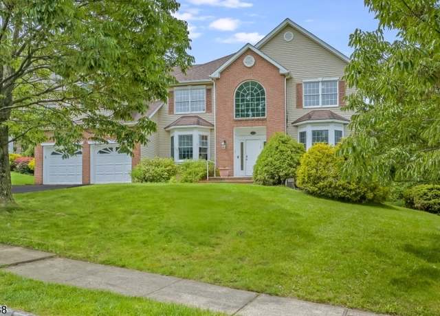Property at 61 Terrace Ave, West Orange Twp., NJ 07052-3654, 6 beds, 4 baths
