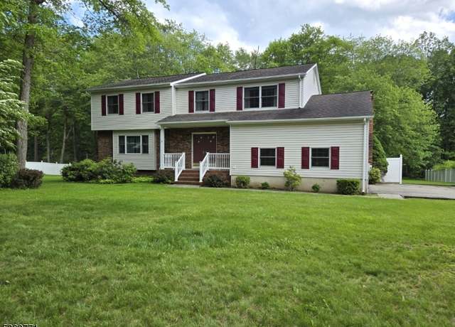 Property at 14 Constitution Ave, Roxbury Twp., NJ 07876-1064, 4 beds, 2.5 baths