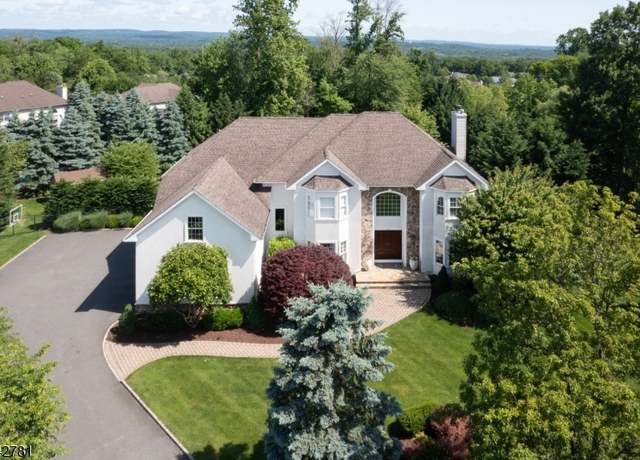 Property at 8 Boxwood Way, Warren Twp., NJ 07059-6858, 4 beds, 4.5 baths