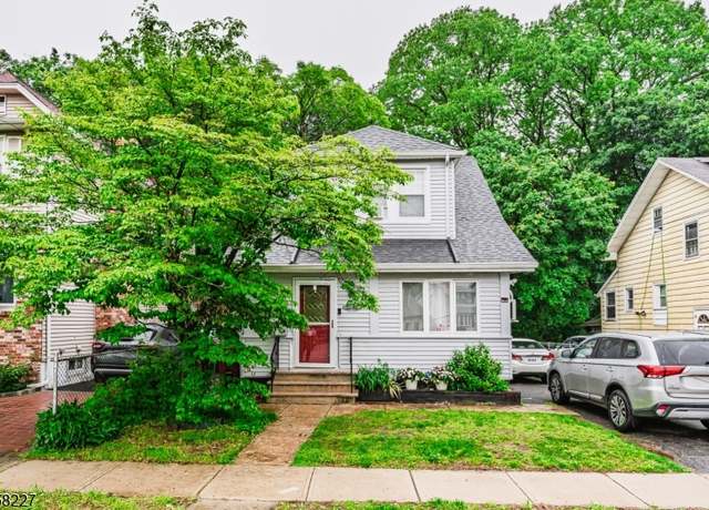 Property at 61 Lakeside Dr, Nutley Twp., NJ 07110-1311, 3 beds, 1.5 baths