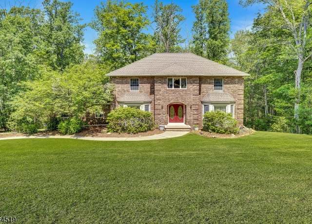 Property at 75 Brookwood Rd, Byram Twp., NJ 07874, 4 beds, 2.5 baths