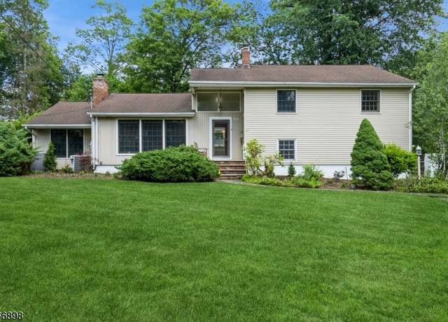 Property at 13 Birchwood Dr, Livingston, NJ 07039-3302, 4 beds, 3.5 baths