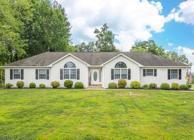 Property at 49 Kishpaugh Rd, Blairstown Twp., NJ 07825-2026, 3 beds, 2.5 baths