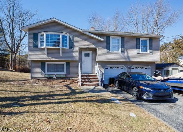 Property at 31 Carnation St, Vernon Twp., NJ 07418-1917, 3 beds, 1.5 baths