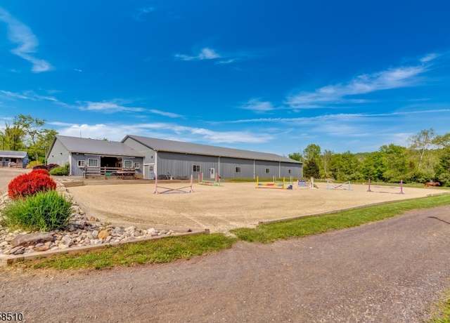 Property at 688 Woodglen Rd, Lebanon Twp., NJ 08826-3055, 4 beds, 2.5 baths