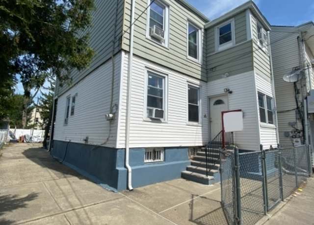 Property at 371 Totowa Ave, Paterson City, NJ 07502, 5 beds, 4 baths