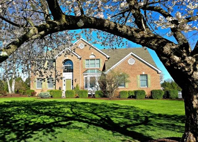 Property at 7 Terrill Dr, Tewksbury Twp., NJ 07830-3445, 4 beds, 3.5 baths