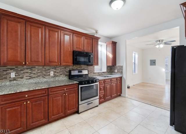 Property at 30 Grace St, Irvington Twp., NJ 07111-3507, 6 beds, 2 baths