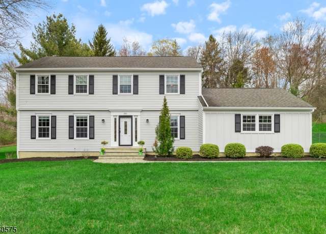 Property at 100 Cottage Pl, Long Hill Twp., NJ 07933-1718, 4 beds, 3 baths