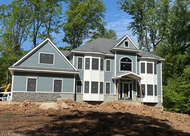 Property at 3 Upper Warren Way, Warren Twp., NJ 07059-5329, 5 beds, 4.5 baths