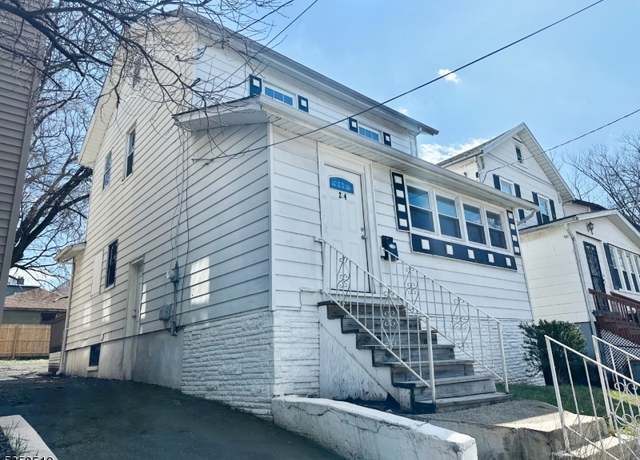 Property at 214 Maple Ave, Irvington Twp., NJ 07111-3423, 3 beds, 1 bath