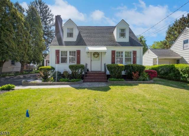 Property at 525 Mountainview Dr, North Plainfield Boro, NJ 07063-1753, 4 beds, 2 baths