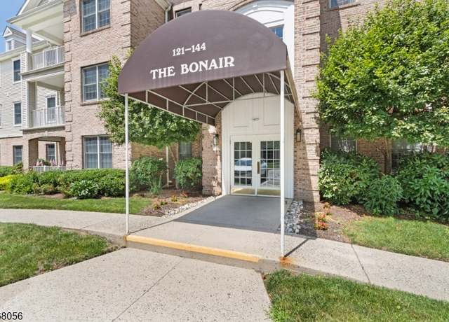 Property at 138 Ridgeview Ln #138, Mount Arlington Boro, NJ 07856, 2 beds, 2 baths