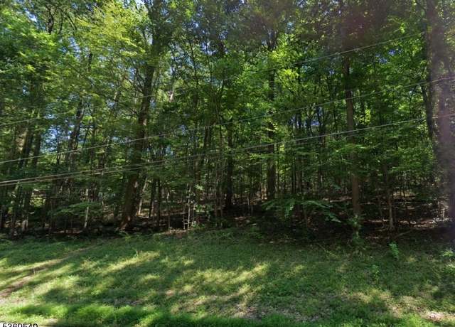 Property at 342 Buckhorn Dr, White Twp., NJ 07823-2706