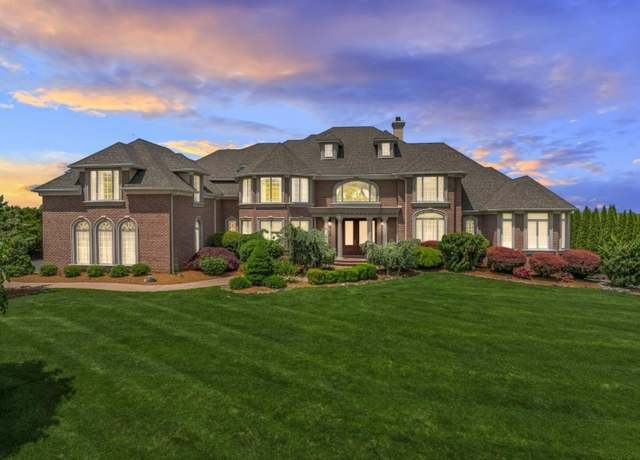 Property at 8 Skyview Dr, Sparta Twp., NJ 07871-1784, 5 beds, 5 baths