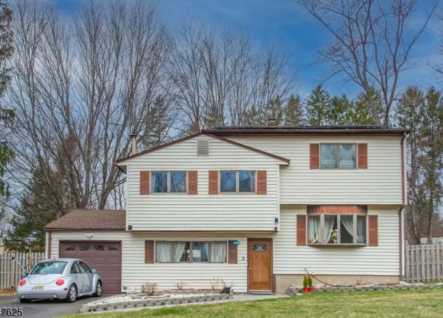Property at 8 Dell Rd, Stanhope Boro, NJ 07874-2708, 4 beds, 2.5 baths