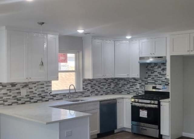 Property at 224 S 6Th St, Newark City, NJ 07103, 6 beds, 4.5 baths