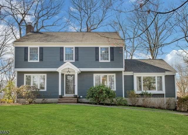 Property at 11 Kymberly Dr, Boonton Twp., NJ 07005-8707, 4 beds, 2.5 baths