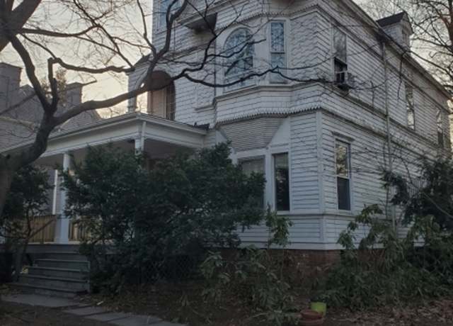 Property at 433 Prospect St, East Orange City, NJ 07017-3101, 7 beds, 3.5 baths