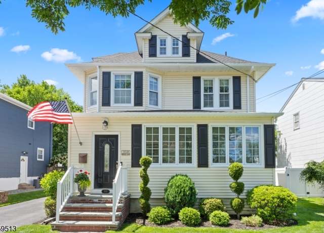 Property at 918 Ripley Ave, Westfield Town, NJ 07090-1642, 4 beds, 2.5 baths
